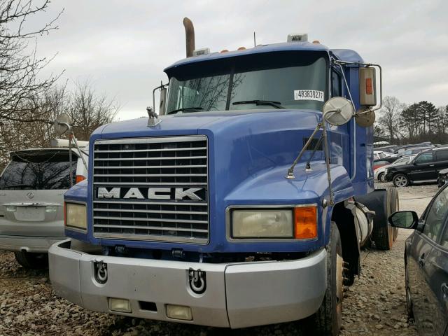 1M1AA13Y9YW123782 - 2000 MACK 600 CH600 BLUE photo 2