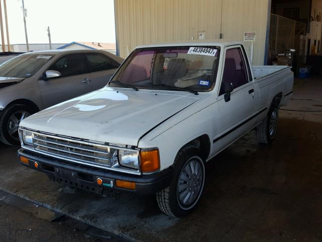 JT4RN50R6H0244123 - 1987 TOYOTA PICKUP 1/2 WHITE photo 2