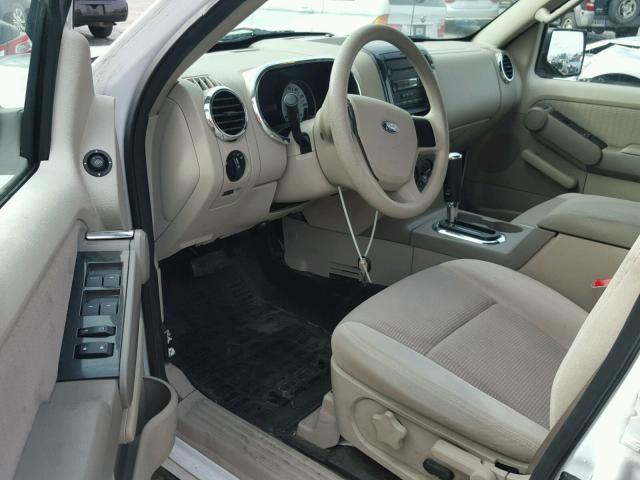 1FMEU51K87UA30269 - 2007 FORD EXPLORER S WHITE photo 9