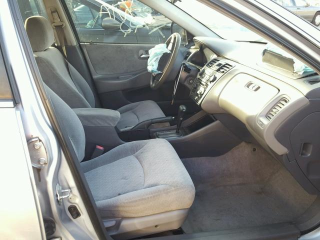 1HGCF86681A059865 - 2001 HONDA ACCORD VAL SILVER photo 5