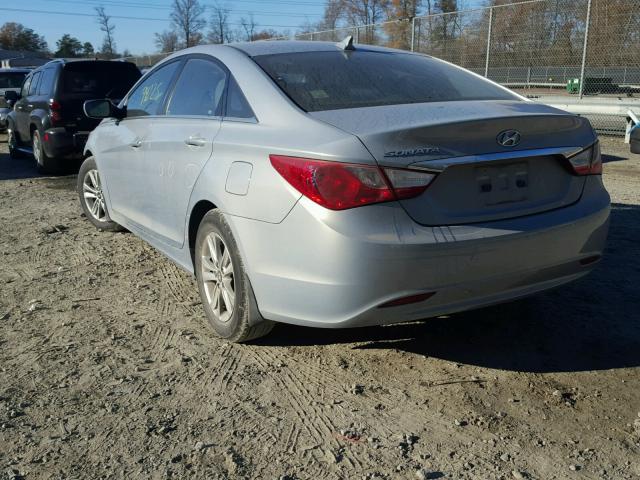 5NPEB4AC9BH082901 - 2011 HYUNDAI SONATA GLS SILVER photo 3