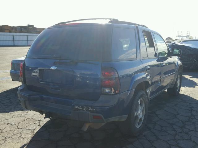 1GNDS13S052339522 - 2005 CHEVROLET TRAILBLAZE BLUE photo 4