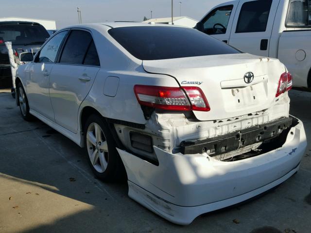 4T1BF3EK3AU535221 - 2010 TOYOTA CAMRY BASE WHITE photo 3