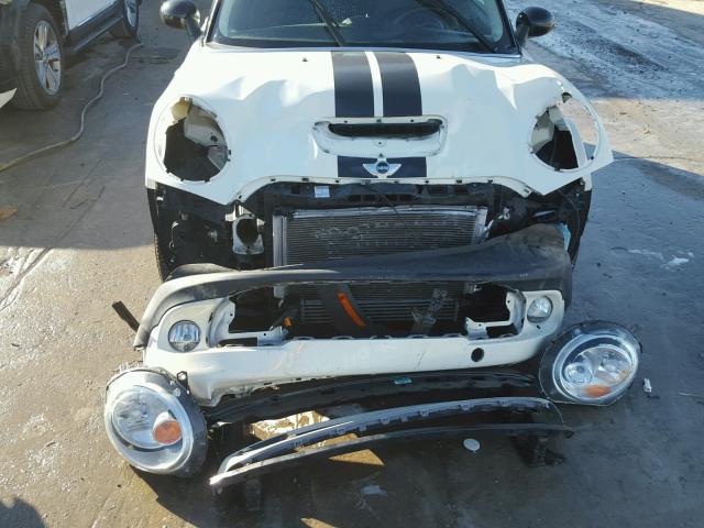 WMWSV3C5XCT386865 - 2012 MINI COOPER S WHITE photo 9