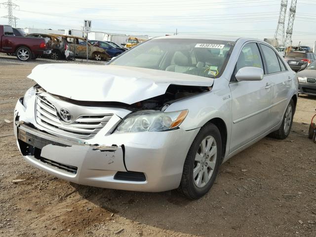 8T1BB46K39U081242 - 2009 TOYOTA CAMRY HYBR SILVER photo 2