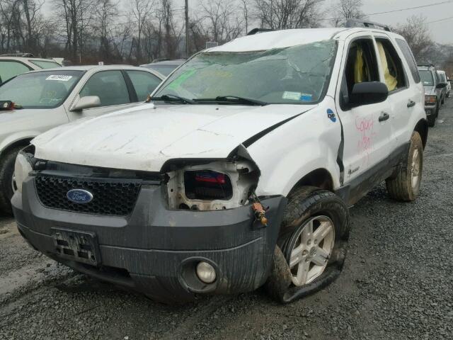 1FMCU49H17KB58486 - 2007 FORD ESCAPE HEV WHITE photo 2