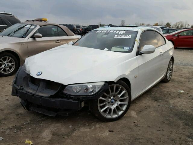 WBAKE3C56DE771670 - 2013 BMW 328 I WHITE photo 2