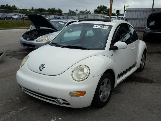 3VWCP21CX2M402456 - 2002 VOLKSWAGEN NEW BEETLE Bej foto 2