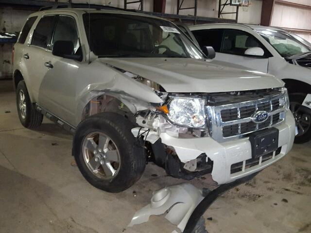 1FMCU03G29KA87617 - 2009 FORD ESCAPE XLT WHITE photo 1