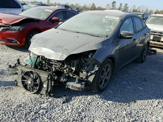 1FADP3F27DL212234 - 2013 FORD FOCUS SE GRAY photo 2