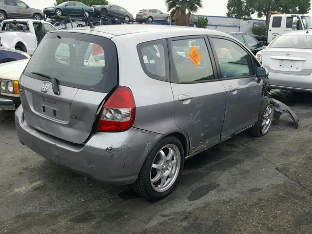 JHMGD38457S020611 - 2007 HONDA FIT SILVER photo 4