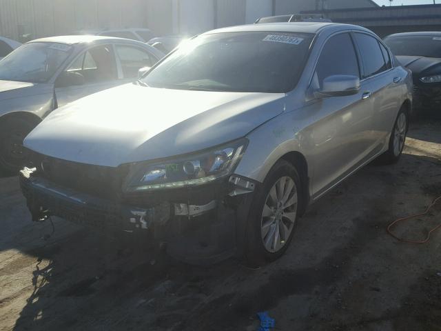 1HGCR3F8XDA009257 - 2013 HONDA ACCORD EXL SILVER photo 2