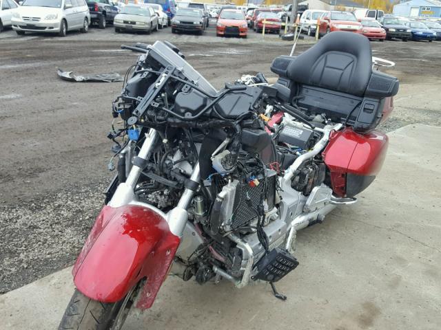 JH2SC68N5HK300272 - 2017 HONDA GL1800 ABS RED photo 2