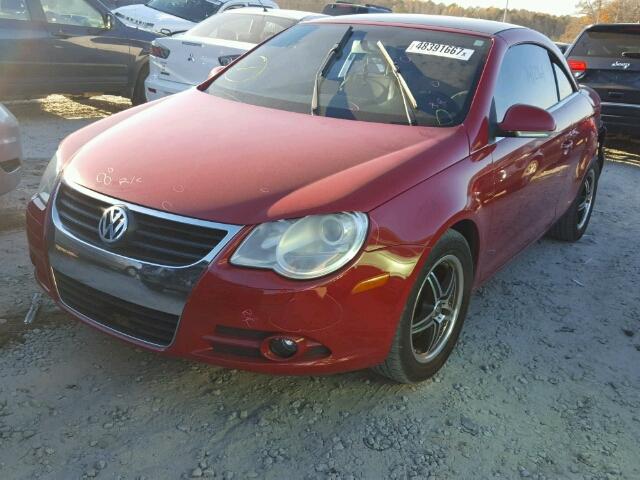 WVWBA71F97V036560 - 2007 VOLKSWAGEN EOS 2.0T RED photo 2