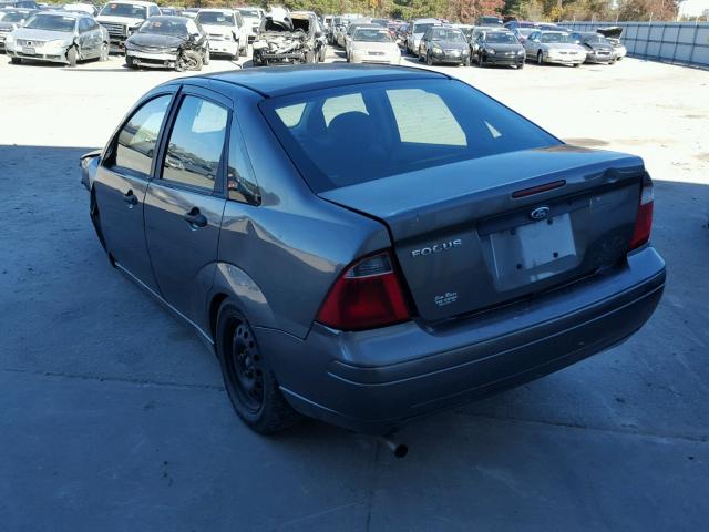 1FAFP34N87W192746 - 2007 FORD FOCUS ZX4 GRAY photo 3