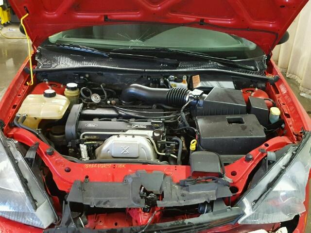 3FAFP37304R100568 - 2004 FORD FOCUS ZX5 RED photo 7