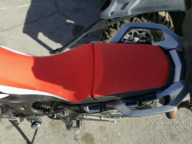 JH2SD0451GK000257 - 2016 HONDA CRF1000 RED photo 6