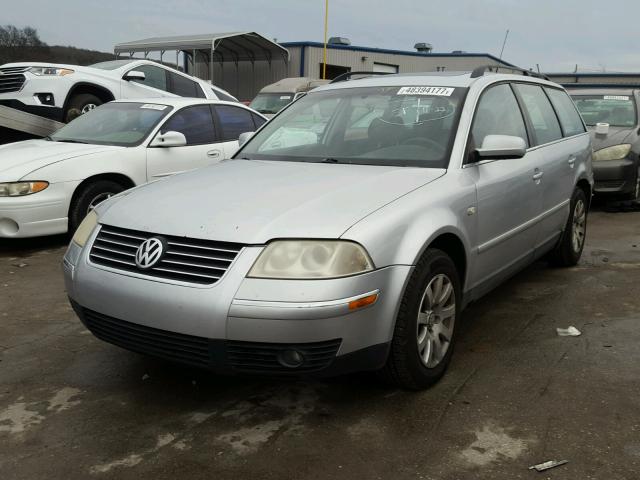 WVWVD63B63E374386 - 2003 VOLKSWAGEN PASSAT GLS SILVER photo 2