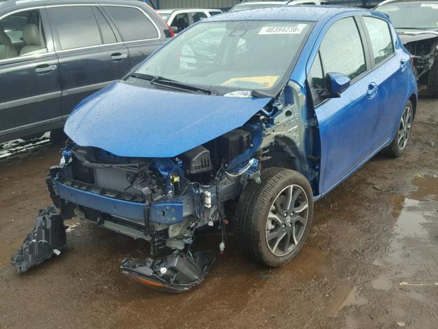 VNKKTUD30HA082451 - 2017 TOYOTA YARIS L BLUE photo 2