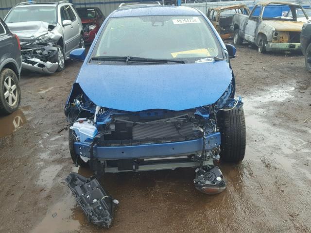 VNKKTUD30HA082451 - 2017 TOYOTA YARIS L BLUE photo 9