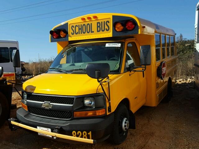 1GB3G2BL3E1209279 - 2014 CHEVROLET EXPRESS G3 YELLOW photo 2