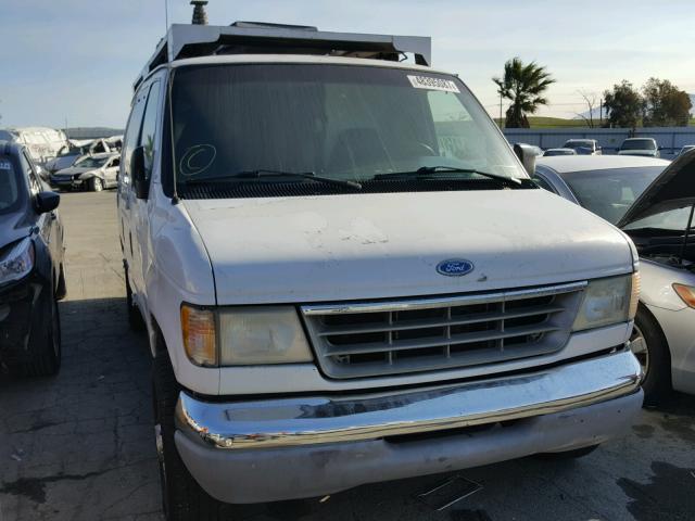 1FTJS34G5SHA55975 - 1995 FORD ECONOLINE WHITE photo 1