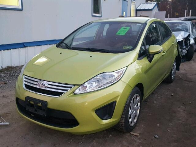 3FADP4BJ7DM170746 - 2013 FORD FIESTA SE GREEN photo 2