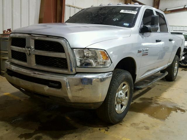 3C6UR5CJ3HG624639 - 2017 RAM 2500 ST SILVER photo 2