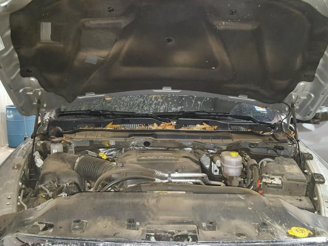 3C6UR5CJ3HG624639 - 2017 RAM 2500 ST SILVER photo 7