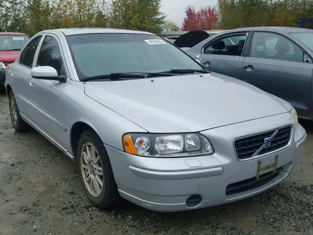YV1RS612452453998 - 2005 VOLVO S60 فضي صورة 1