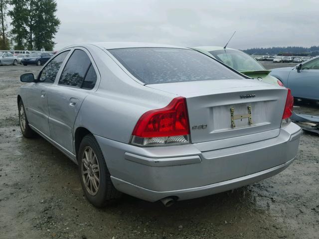 YV1RS612452453998 - 2005 VOLVO S60 فضي صورة 3