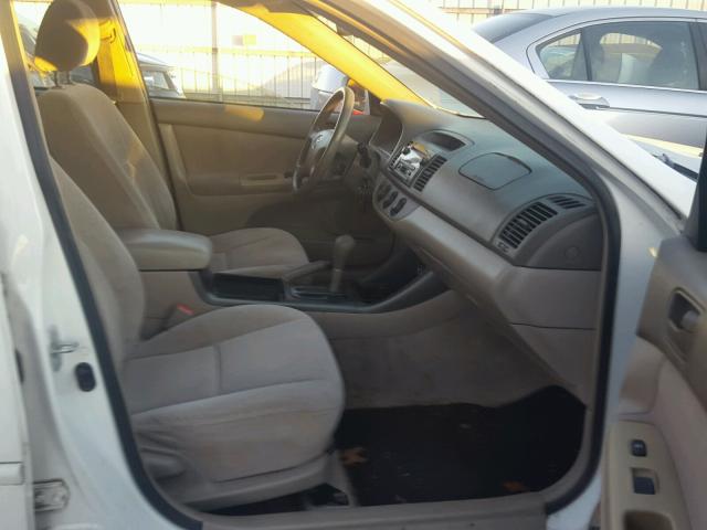 4T1BE32K83U179018 - 2003 TOYOTA CAMRY LE 白色 照片 5