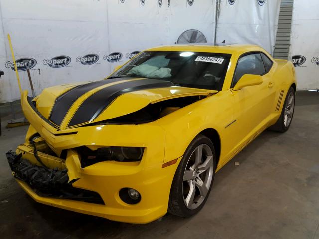 2G1FK1EJ6A9168348 - 2010 CHEVROLET CAMARO SS YELLOW photo 2