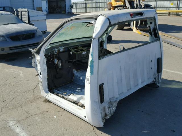 1GBHC34K18E212206 - 2008 CHEVROLET SILVERADO WHITE photo 3