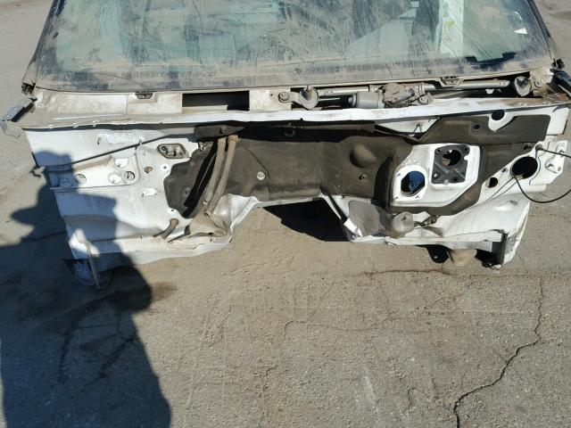 1GBHC34K18E212206 - 2008 CHEVROLET SILVERADO WHITE photo 7