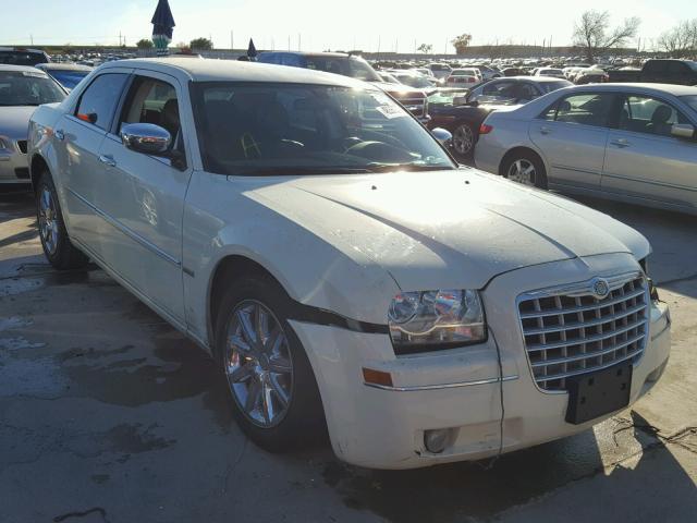 2C3CA5CV4AH284684 - 2010 CHRYSLER 300 TOURIN CREAM photo 1