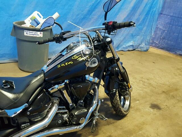 JYAVP27E19A009954 - 2009 YAMAHA XV1900 CU BLACK photo 5