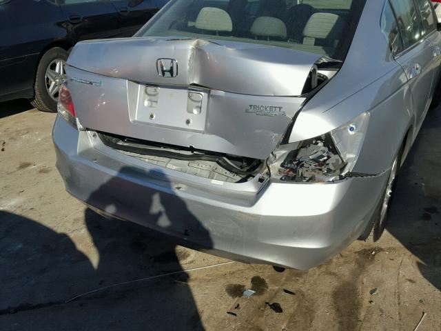 JHMCP264X8C032249 - 2008 HONDA ACCORD LXP SILVER photo 9