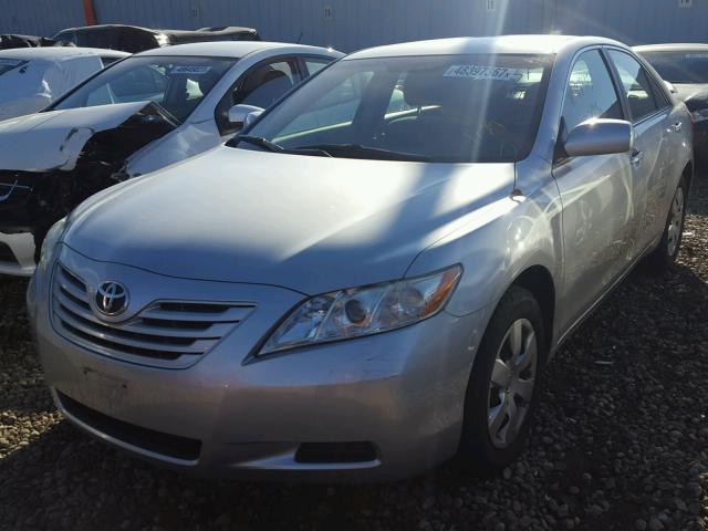 4T4BE46K87R003128 - 2007 TOYOTA CAMRY NEW SILVER photo 2