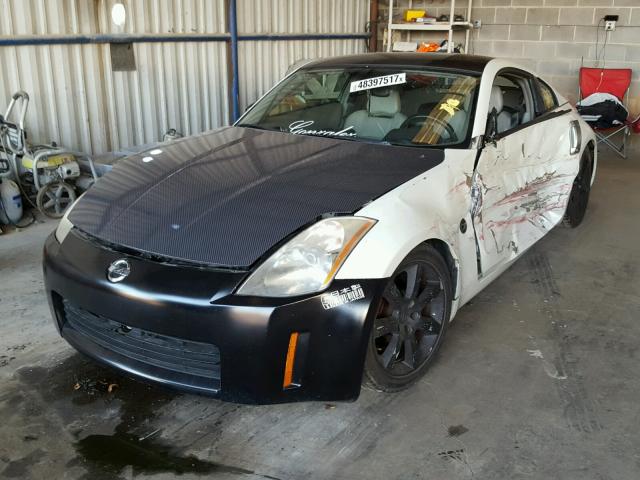 JN1AZ34D34T161345 - 2004 NISSAN 350Z COUPE WHITE photo 2