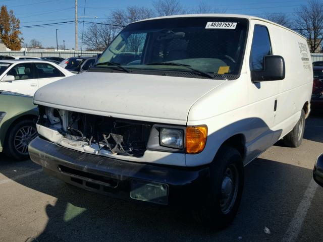 1FTRE14W46DA06737 - 2006 FORD ECONOLINE WHITE photo 2