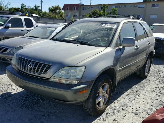 JTJGF10U430161538 - 2003 LEXUS RX 300 SILVER photo 2