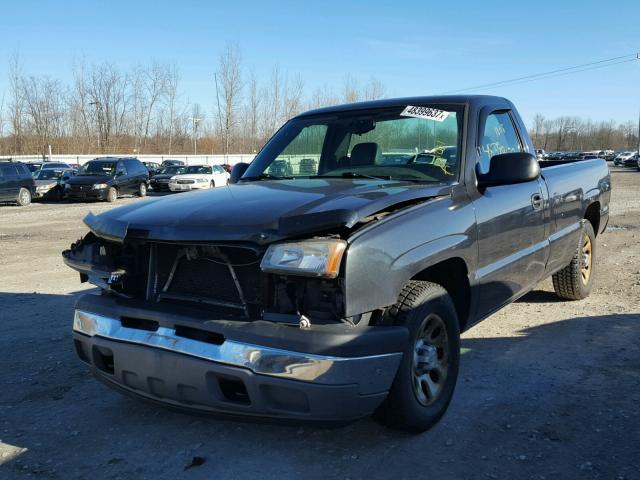 1GCEC14V05Z269224 - 2005 CHEVROLET SILVERADO GRAY photo 2