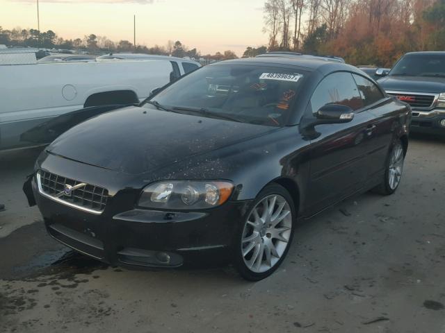 YV1MC672X8J049998 - 2008 VOLVO C70 T5 BLACK photo 2