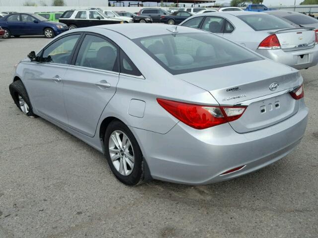 5NPEB4AC3DH663491 - 2013 HYUNDAI SONATA GLS SILVER photo 3