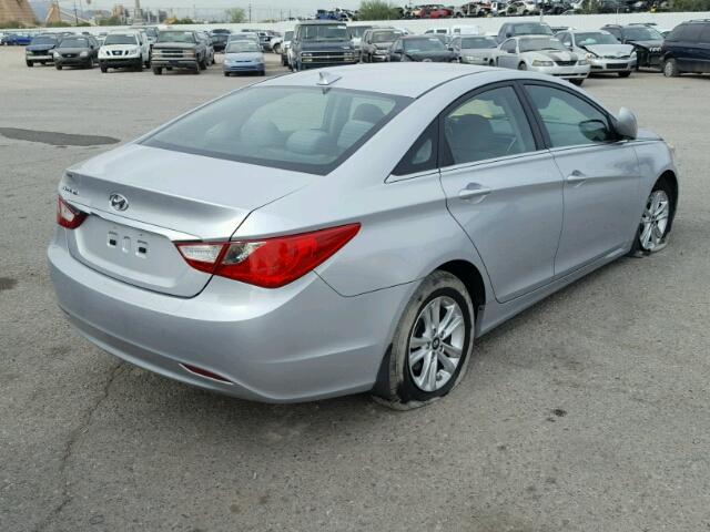 5NPEB4AC3DH663491 - 2013 HYUNDAI SONATA GLS SILVER photo 4