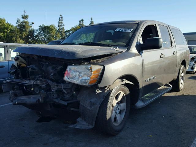 1N6AA07A96N560317 - 2006 NISSAN TITAN XE CHARCOAL photo 2