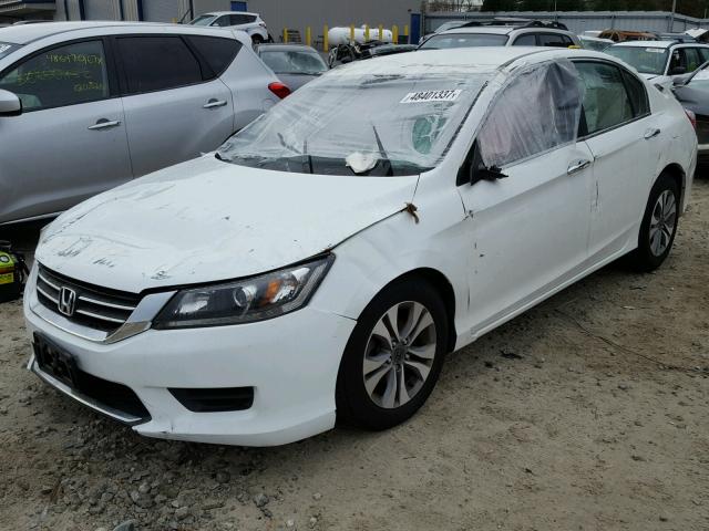 1HGCR2F39DA218682 - 2013 HONDA ACCORD LX WHITE photo 2