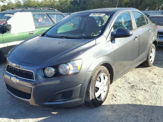 1G1JB5SH0D4168419 - 2013 CHEVROLET SONIC LS GRAY photo 2