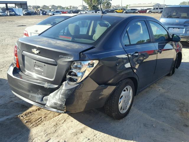 1G1JB5SH0D4168419 - 2013 CHEVROLET SONIC LS GRAY photo 4